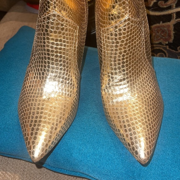 New Guess Bow Tie Metallic Gold Western High Heel Bootie 9 - Picture 6 of 15